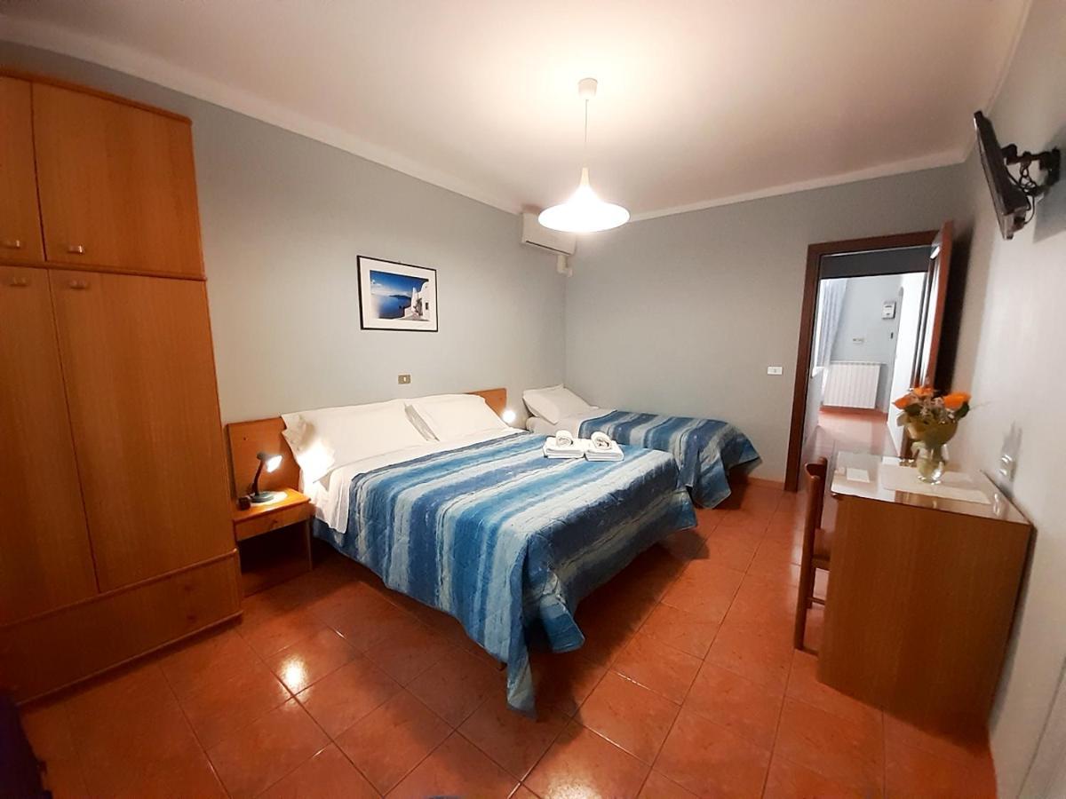 Torino Central-- Rooms And Apartments - Alba Exterior foto
