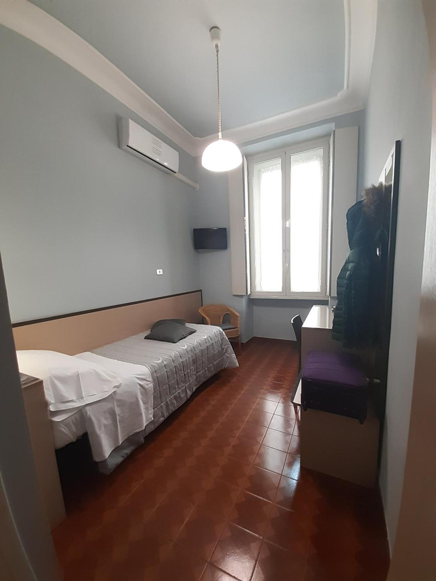 Torino Central-- Rooms And Apartments - Alba Exterior foto