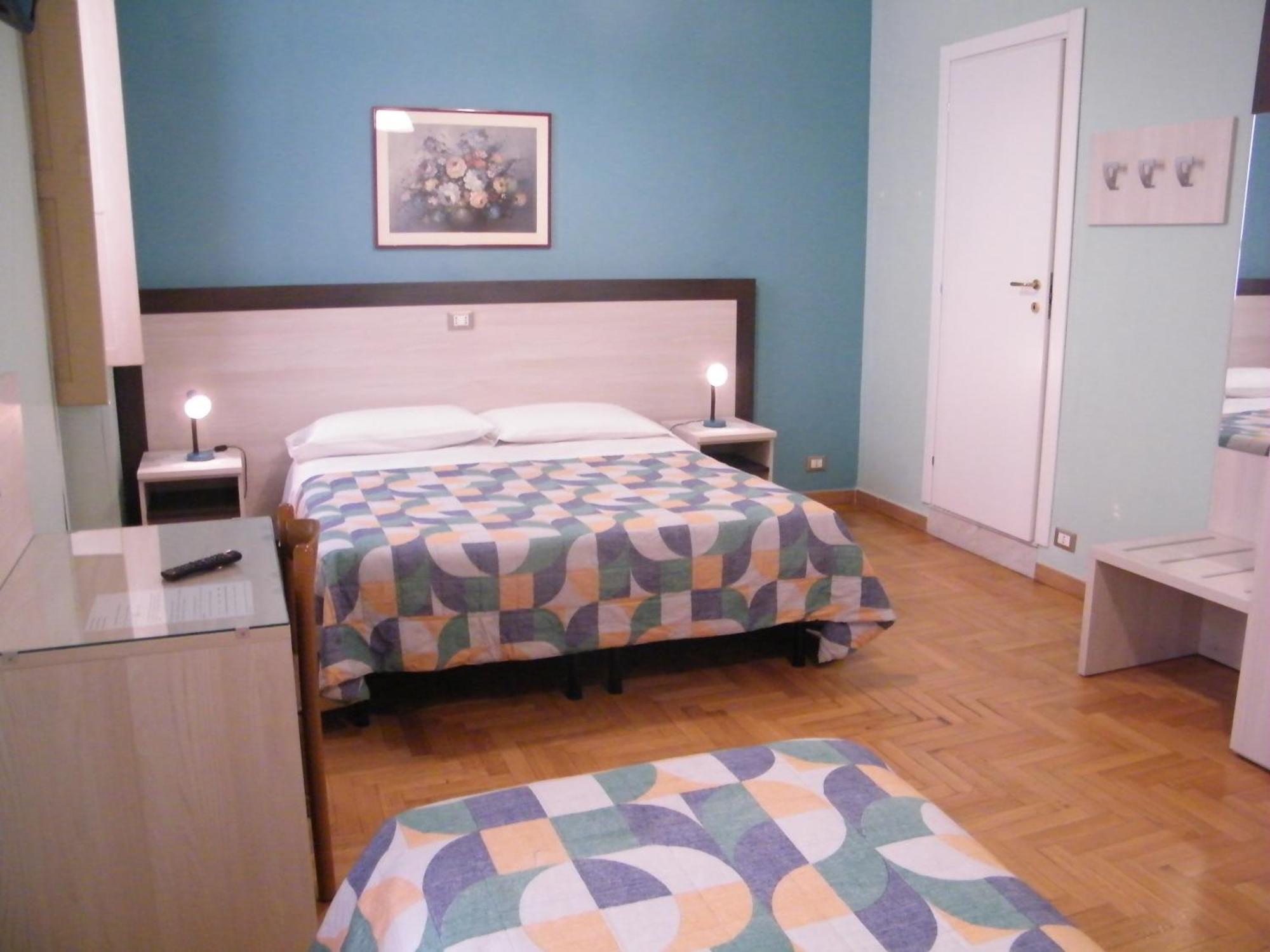 Torino Central-- Rooms And Apartments - Alba Exterior foto